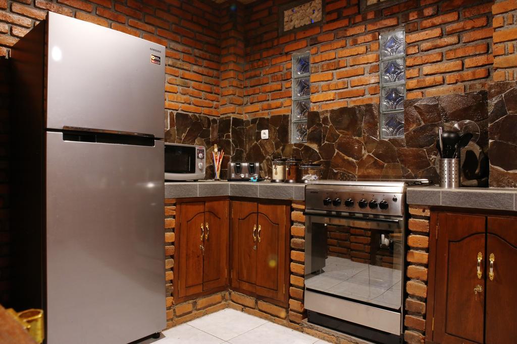 Villa Bantes Mps Kubutambahan  Kültér fotó